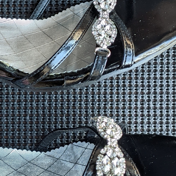 *🌹 Vintage Party Sandals in Black 3 Inch Heels Size 9 + Additional 2 Heel Tips - Picture 5 of 8